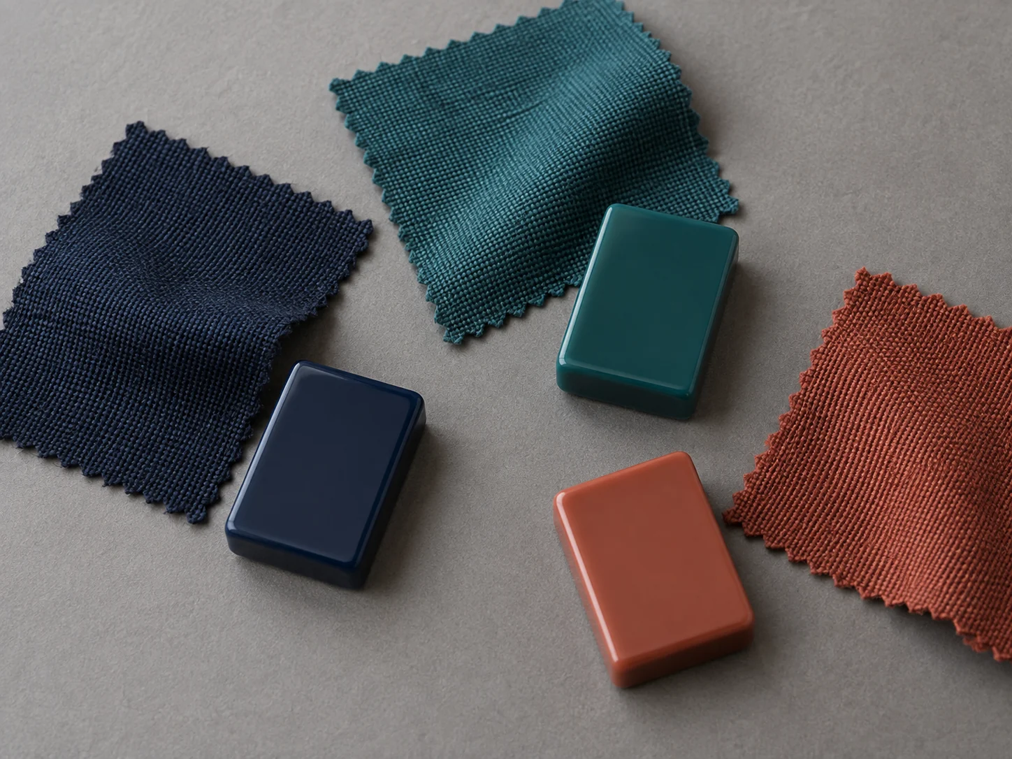 Custom mahjong colors: approve tiles, mats and bags together — illustrative editorial photograph