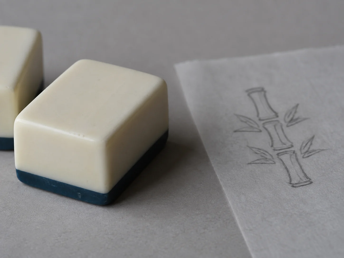 7 artwork checks before producing custom mahjong tiles — illustrative editorial photograph