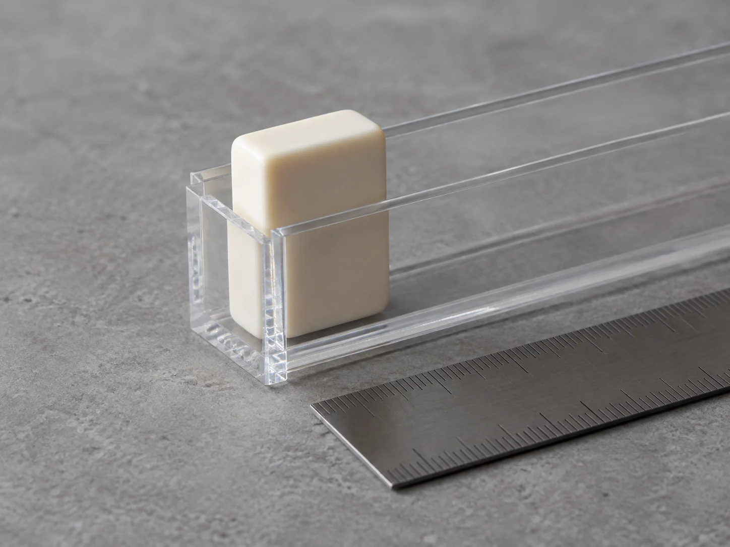 Mahjong mats and racks: measure the whole table — illustrative editorial photograph